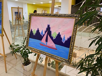 Держит кисть в зубах: в Рязани представили выставку "Творчество без рук" - 62ИНФО Держит кисть в зубах: в Рязани представили выставку "Творчество без рук"