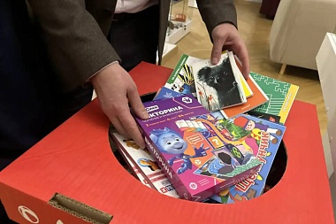 Денис Боков поддержал акцию «Коробка храбрости» в Рязани