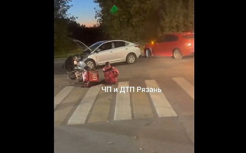 В Рязани курьер попал под машину