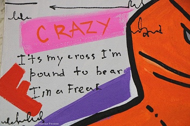 В библиотеке Есенина открылась выставка портретов писателей в стиле поп-арт