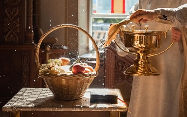 В рязанских храмах на Преображение освятили плоды нового урожая