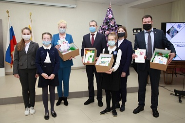 Рязанский ЗАГС опубликовал подборку молодожёнов второй половины июня 2022 года