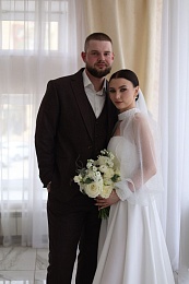 Стильные невесты, эффектные женихи: рязанцам показали самые яркие свадьбы лета