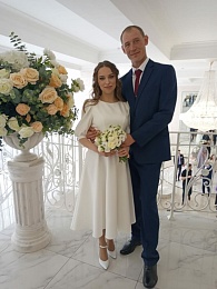 Рязанский ЗАГС выложил фотографии молодожёнов конца апреля