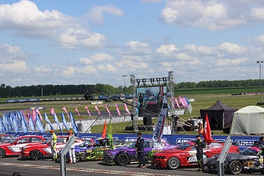 Фоторепортаж: второй день Межрегионального чемпионата по дрифту в Рязани