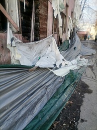  Проклятый старый дом: в центре Рязани нашли опасную "заброшку"