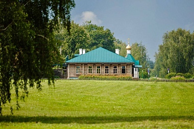 Павел Малков поздравил музей Сергея Есенина в Константинове с 60-летием