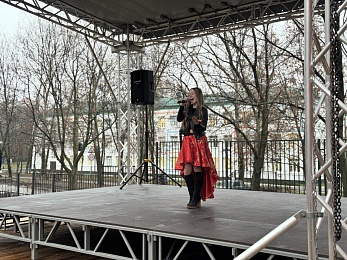 Новая сцена под открытым небом открылась у Дворца молодёжи в Рязани