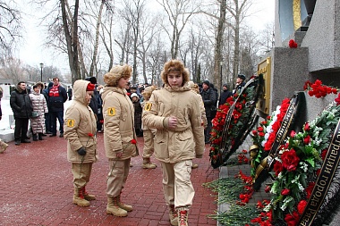 В Рязани на Скорбященском мемориале почтили память жителей блокадного Ленинграда