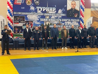 Денис Боков вручил медаль «За отвагу» участнику кадровой программы Петру Рябову - 62ИНФО Денис Боков вручил медаль «За отвагу» участнику кадровой программы Петру Рябову