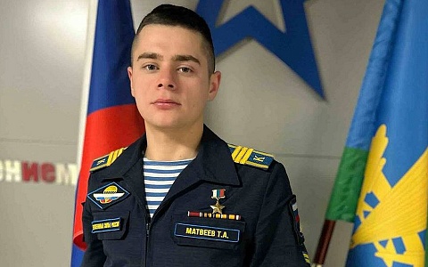 Виртуоз танкового боя: 20-летний Герой России учится в Рязанском училище ВДВ