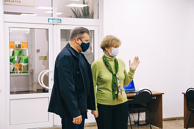 Любимов проверил работу Центра общественного наблюдения за выборами в Рязани - 62ИНФО Любимов проверил работу Центра общественного наблюдения за выборами в Рязани