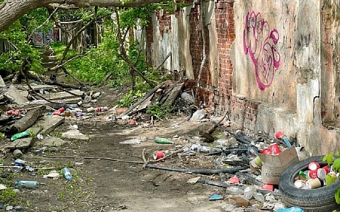 Шесть свалок обнаружила прокуратура на берегах Павловки