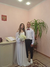 Лето любви: Рязанский ЗАГС показал фотосессии свадеб с июня по август