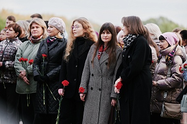 В центре Рязани прошел поэтический митинг к 130-летию со дня рождения Есенина