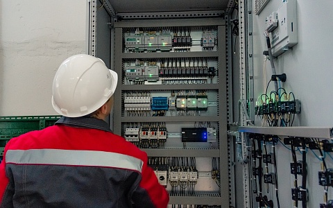 МЧС работает над восстановлением света в Рязани