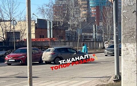 На улице Кальной сбили курьера