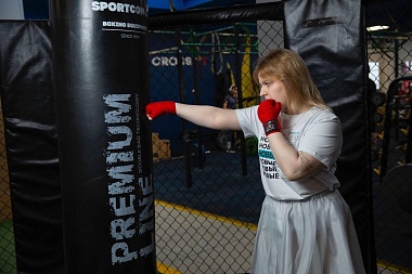 «Новые люди» и чемпионка по ММА провели в Рязани тренировку по самообороне «Бить надо первой»