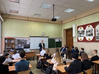 Рязанским школьникам рассказали о роли искусственного интеллекта 