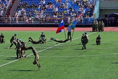 В Рязани празднуют День ВДВ