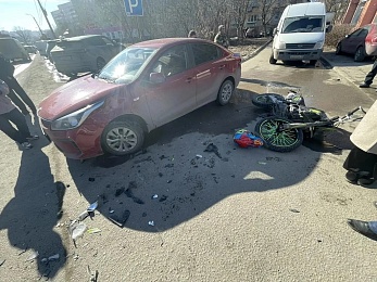 В Рязани двое подростков на мотоцикле пострадали в ДТП с Lada Kalina и Kia Rio