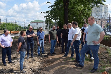 Мэр Рязани Артёмов проинспектировал ход благоустройства у вокзала «Рязань-2»