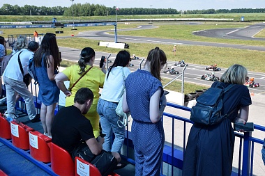 Рязанская НПК и команда Lada Sport ROSNEFT организовали турнир по виртуальным гонкам для школьников