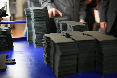 Американскому специалисту по бережливому производству показали работу кожзавода 