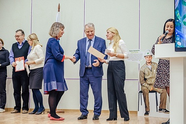 «Зелёный сад - наш дом» поздравил учащихся и преподавателей технологического колледжа с Днём студента