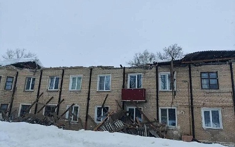 В Милославском районе обрушилась крыша жилого дома