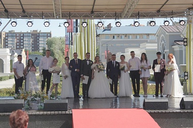 Рязанский ЗАГС показал фото свадеб первой половины июля-2024